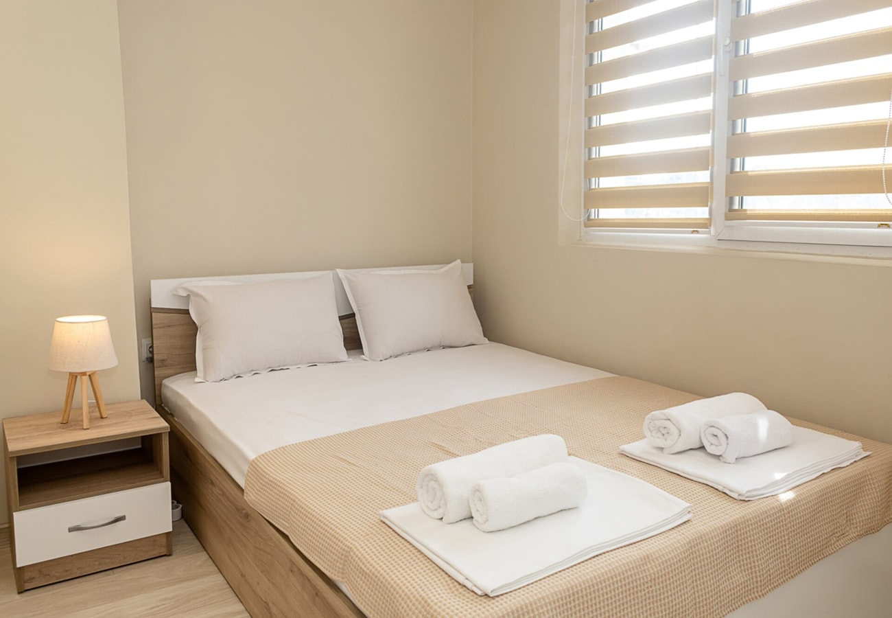 Bright One-Bedroom Flat with Balcony | Quiet Area 3 Flat Manager Booking