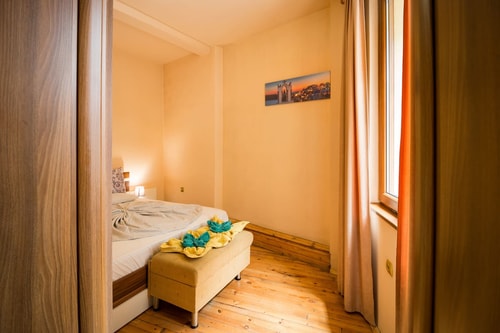 The Rocky House - Central & Private 2BDR 23 Flat Manager Booking