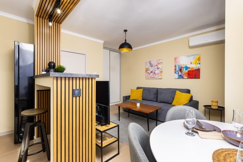 Central Chic 1BD Apt Near Kapana 1 Flat Manager Booking