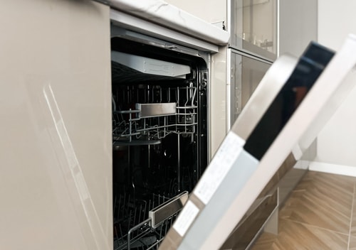 Designer 2BD Apt next to Eagle's Bridge 18 Flat Manager Booking