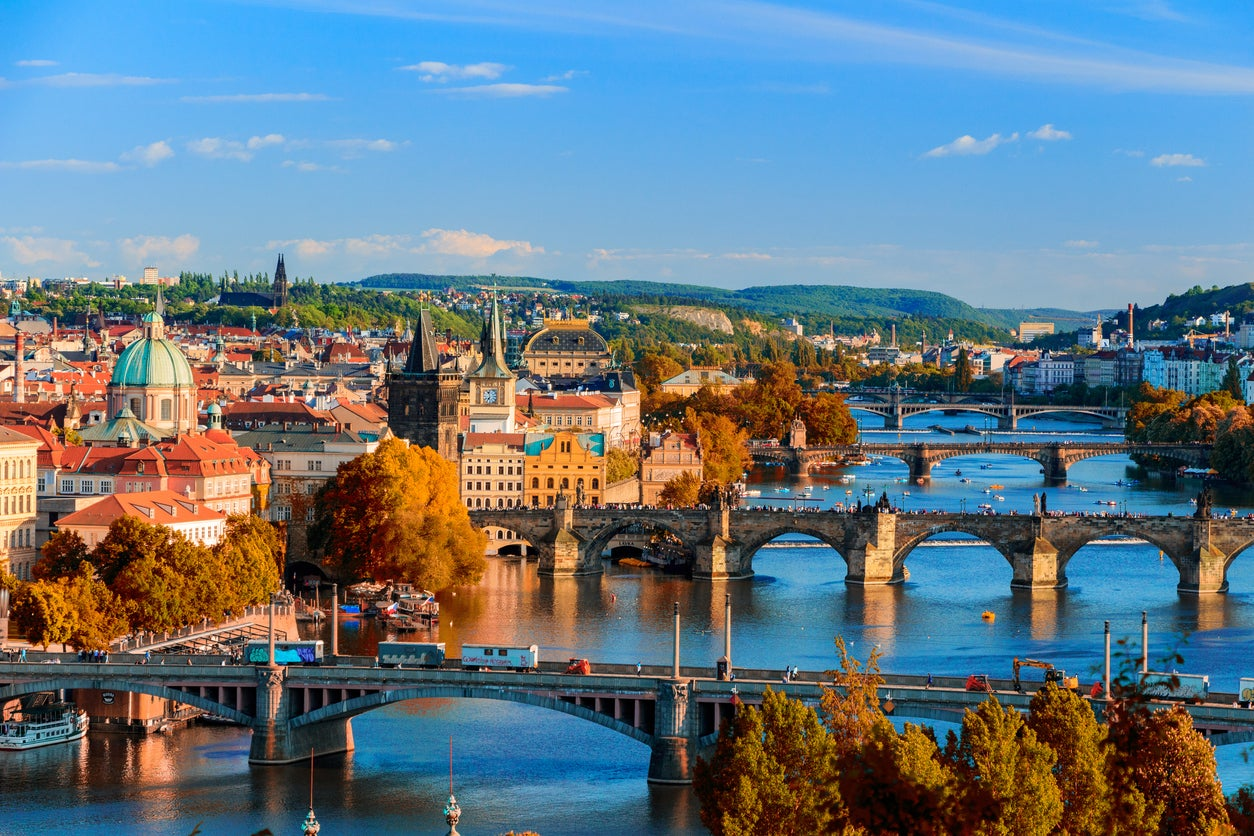 Prague Travel Guide: Discover the best insider tips for this beautiful city!