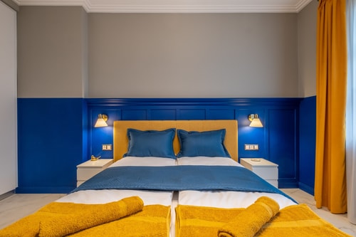 Sofia’s Classy Blu -2 Bedrooms 14 Flat Manager Booking