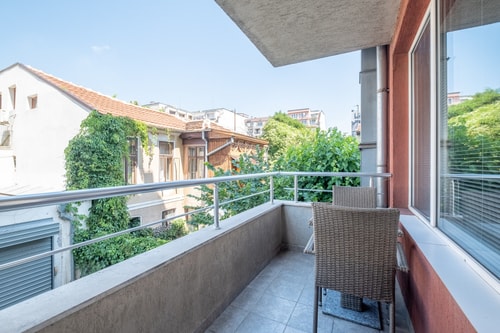 Spacious 1 bedroom apartment in a lively center 20 Flat Manager Booking