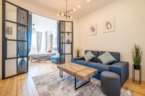 Bright Apartments – 2 Bedroom 12 Flat Manager Booking