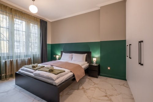 Sofia’s Classy Blu -2 Bedrooms 22 Flat Manager Booking