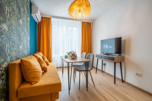 Exotic Homes 3 Flat Manager Booking