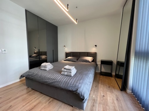 Gran Capital - Vodoley Rose Garden, FREE parking 2 Flat Manager Booking