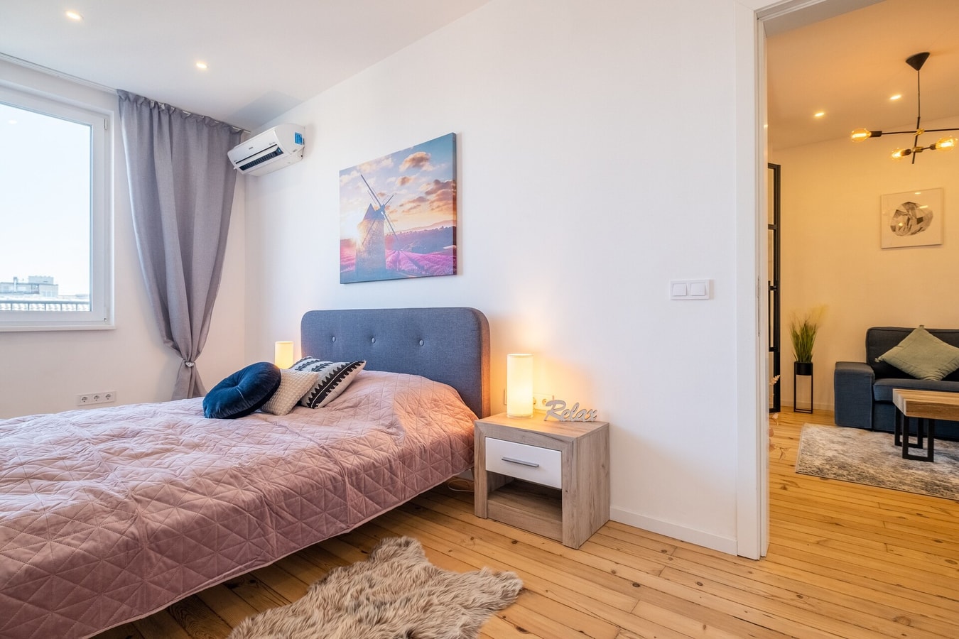 Bright Apartments – 2 Bedroom 11 Flat Manager Booking