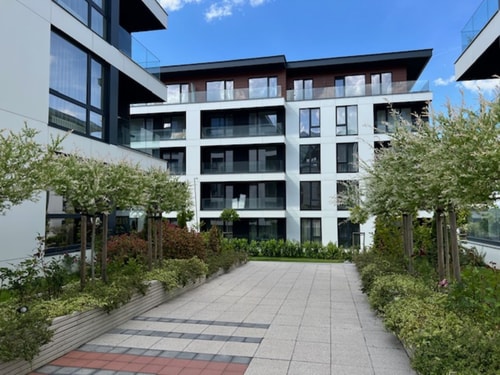 Gran Capital - Vodoley Rose Garden, FREE parking 18 Flat Manager Booking