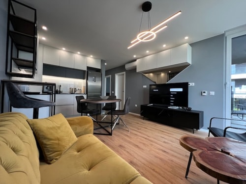 Gran Capital - Vodoley Rose Garden, FREE parking 6 Flat Manager Booking
