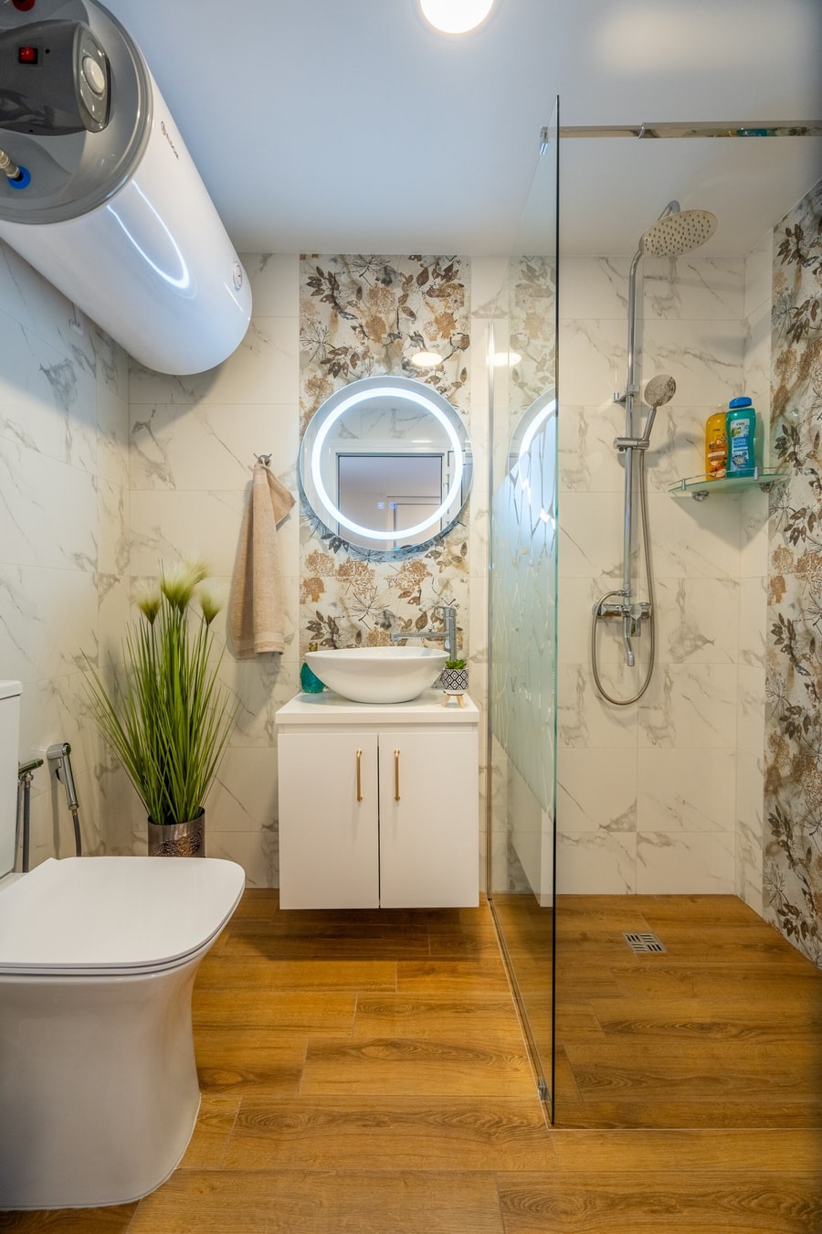 Golden Mountains 16 Flat Manager Booking