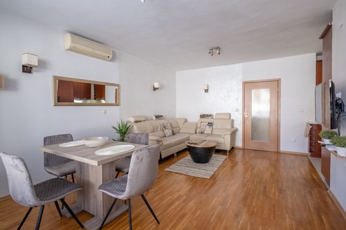 Spacious 1 bedroom apartment in a lively center 9 Flat Manager Booking