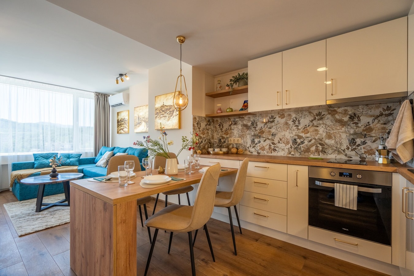 Golden Mountains 9 Flat Manager Booking