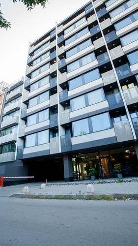 College Flat 17 Flat Manager Booking