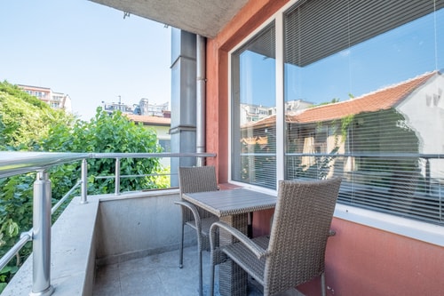 Spacious 1 bedroom apartment in a lively center 22 Flat Manager Booking