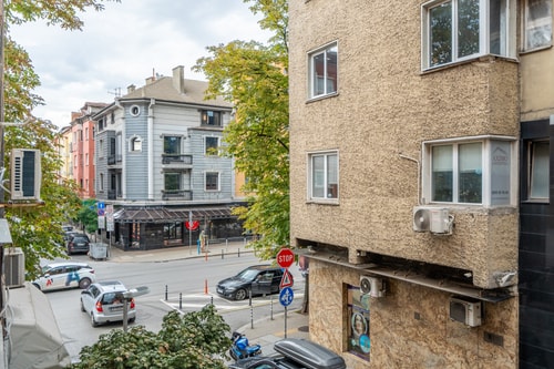 BB Apartment 32 Flat Manager Booking