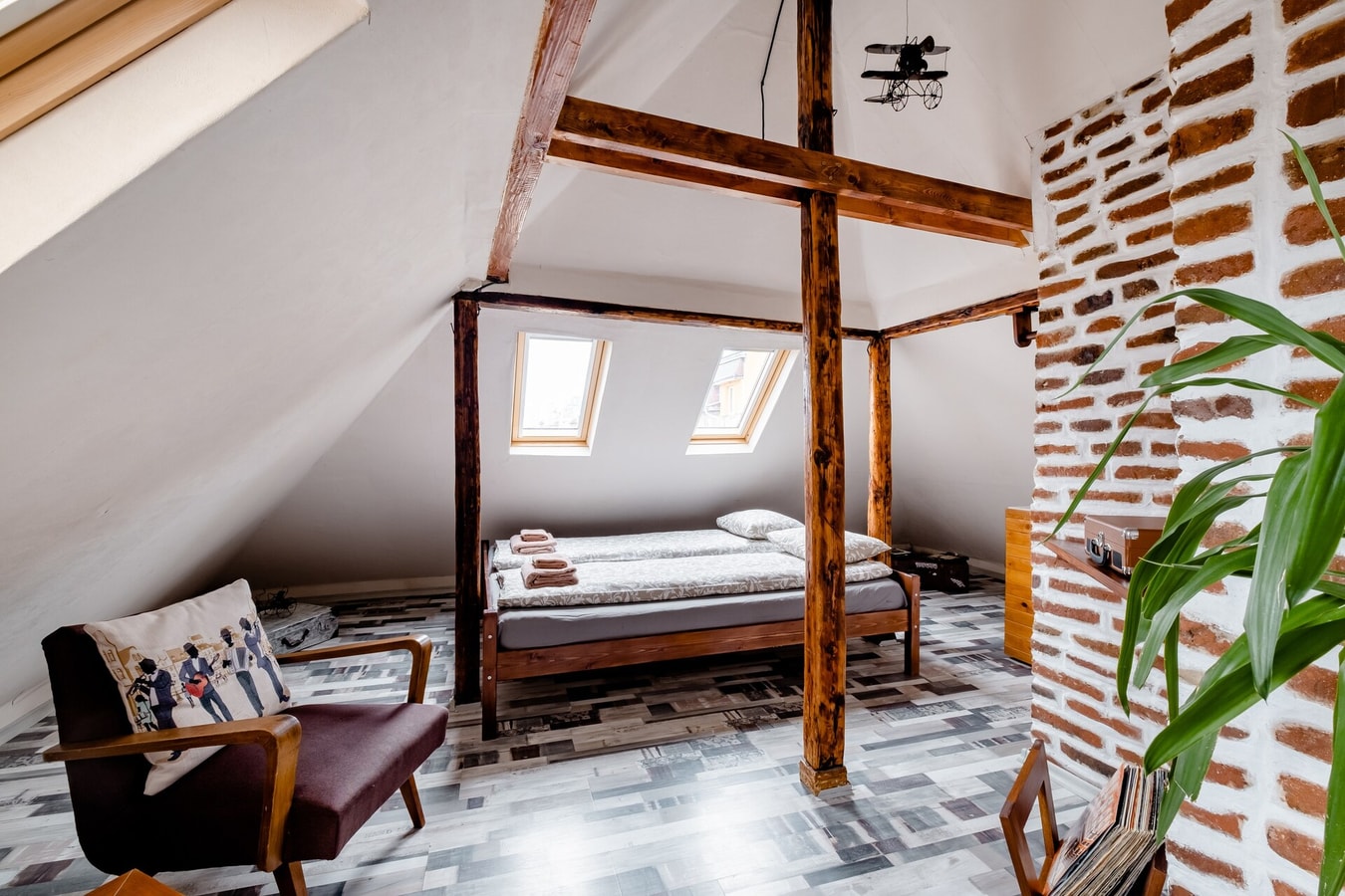 Gramophone · GRAMOPHONE off Vitosha Blvd: the Rhythm of Sofia 2 Flat Manager Booking