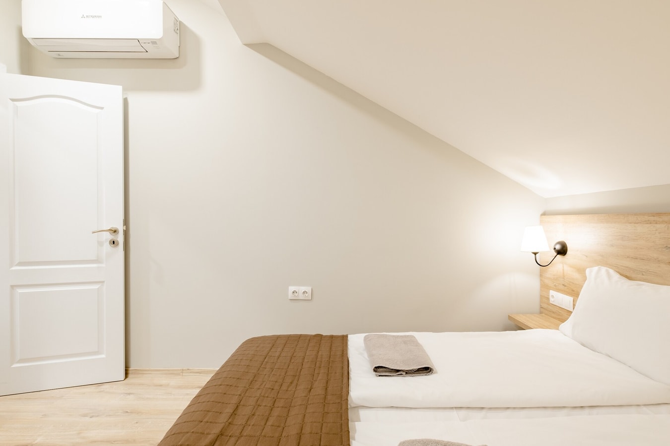 Lofty - 1 bedroom apartment in the heart of Sofia 12 Flat Manager Booking