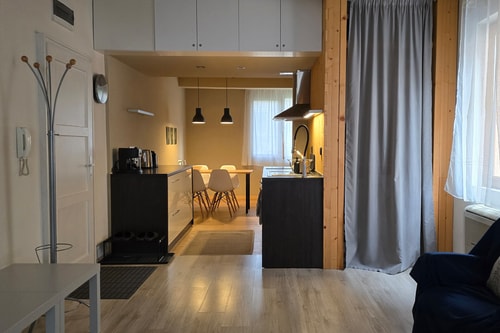 Red Door Apartment 3 Flat Manager Booking