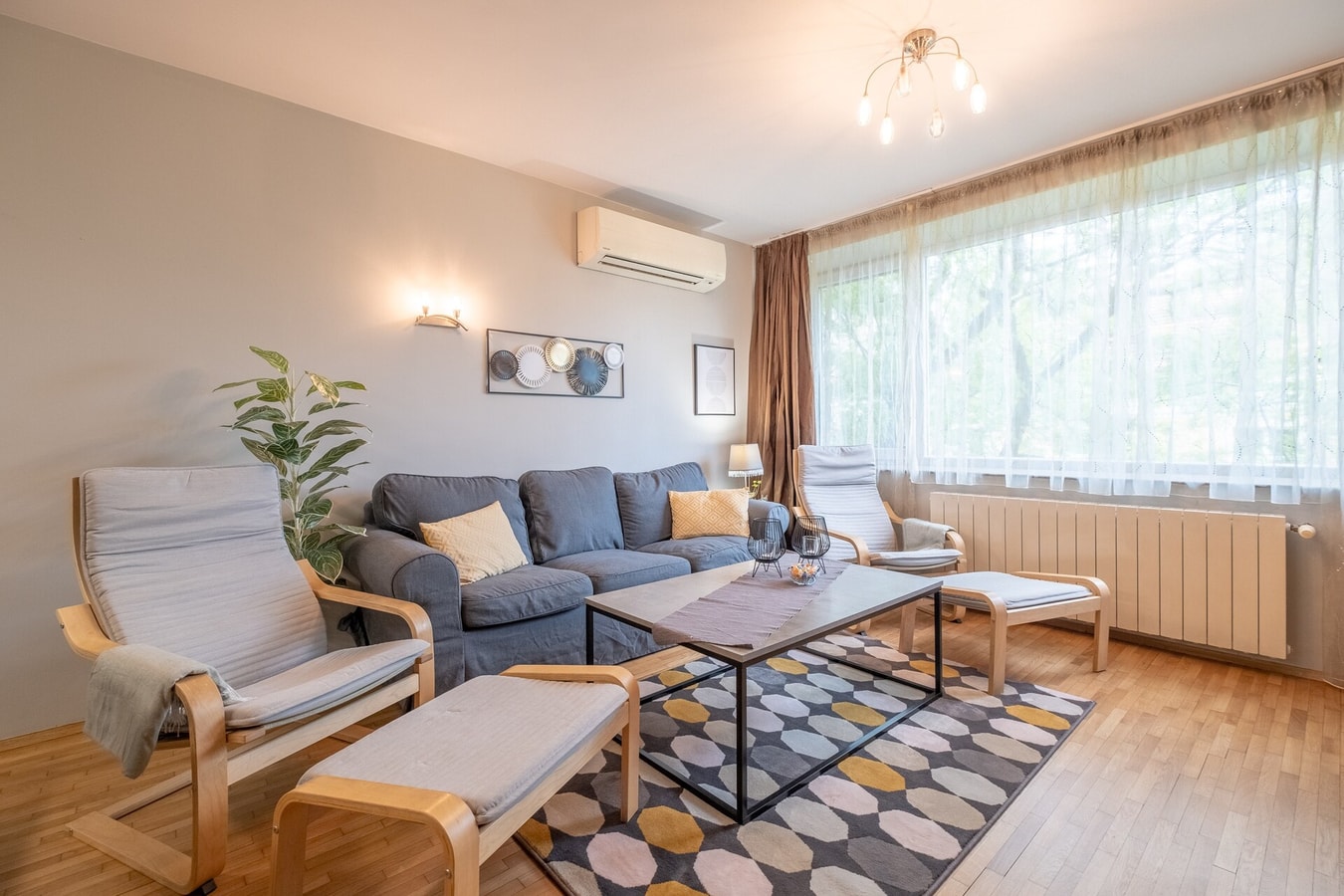 Serdica top center - 3 berdoom cosy apartment 2 Flat Manager Booking