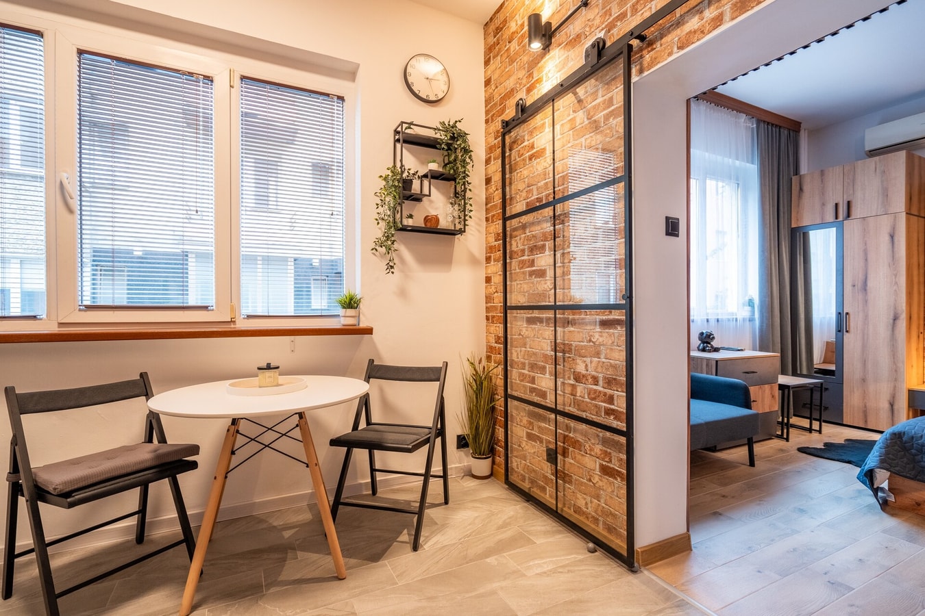 BB Apartment 5 Flat Manager Booking