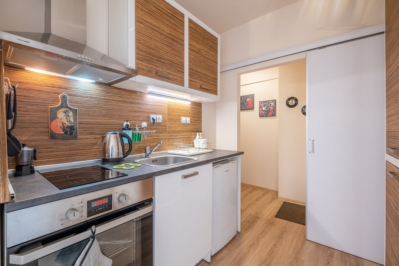Jazzy · JAZZY off Vitosha Blvd: Feel the Rhythm of Sofia 23 Flat Manager Booking
