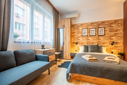 BB Apartment 1 Flat Manager Booking