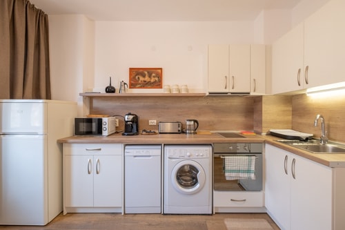 Peaceful downtown location - 2 bedroom apartment 5 Flat Manager Booking