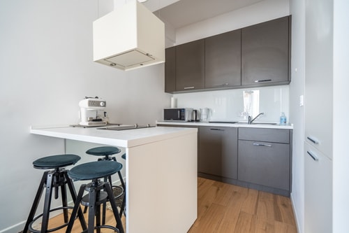 Elegant Getaway Near Iconic Eagles' Bridge 3 Flat Manager Booking