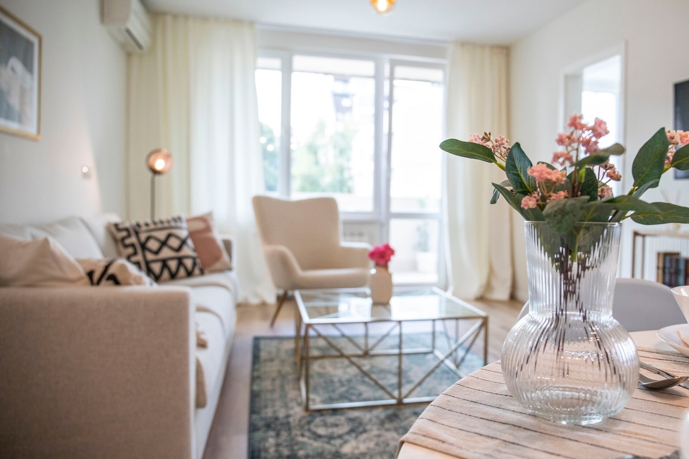 Mattea's 2-bedroom apartment 9 Flat Manager Booking