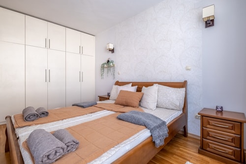 Spacious 1 bedroom apartment in a lively center 19 Flat Manager Booking