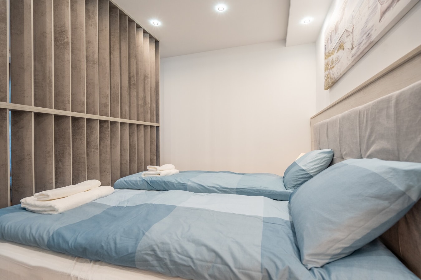 Harmony Suite 4 Flat Manager Booking