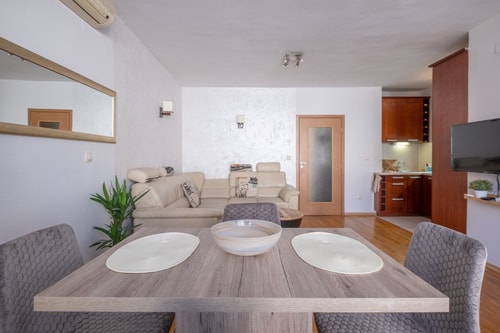 Spacious 1 bedroom apartment in a lively center 6 Flat Manager Booking