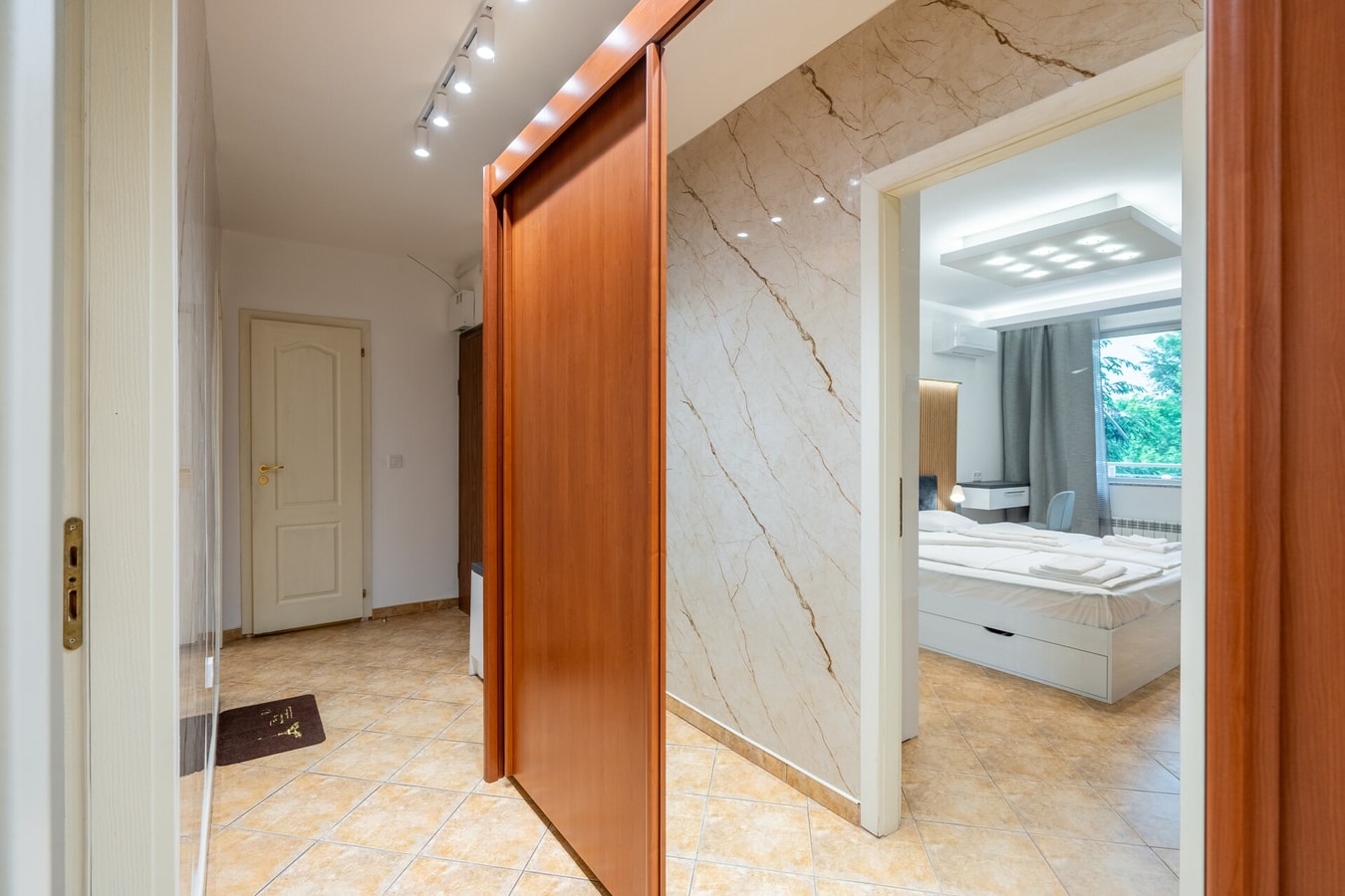 Marble Place 38 Flat Manager Booking
