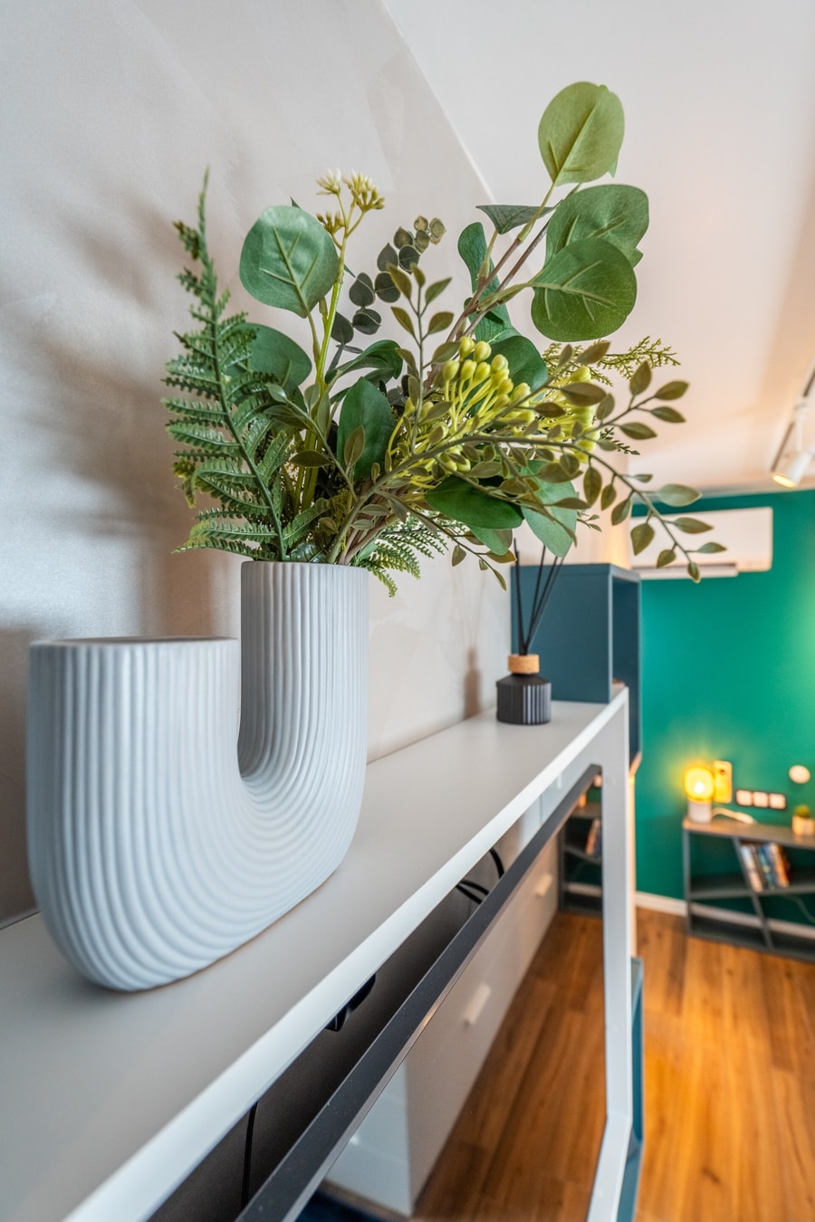 Leafy Loft 16 Flat Manager Booking