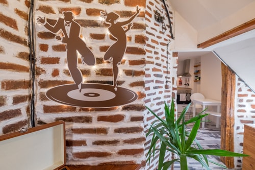 Gramophone · GRAMOPHONE off Vitosha Blvd: the Rhythm of Sofia 6 Flat Manager Booking