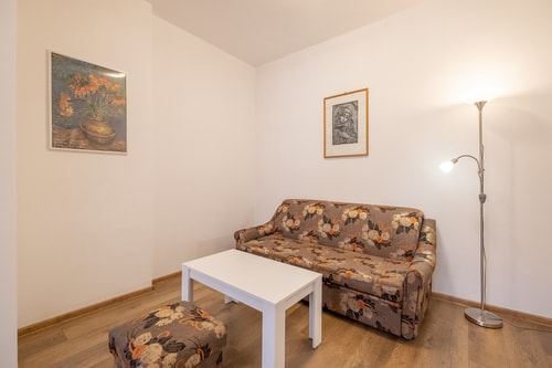 Peaceful downtown location - 2 bedroom apartment 9 Flat Manager Booking