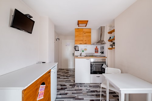 Gramophone · GRAMOPHONE off Vitosha Blvd: the Rhythm of Sofia 4 Flat Manager Booking