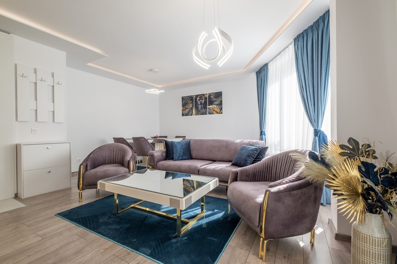 Elegant Deluxe - 2 Bedrooms apt. 8 Flat Manager Booking