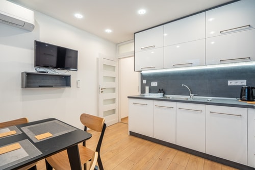 Harmony Suite 2 Flat Manager Booking