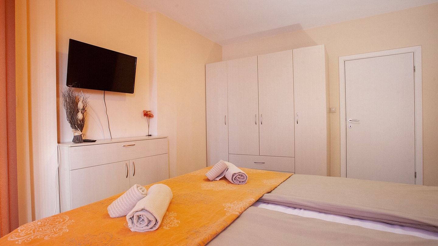 Elevated Living 9 Flat Manager Booking