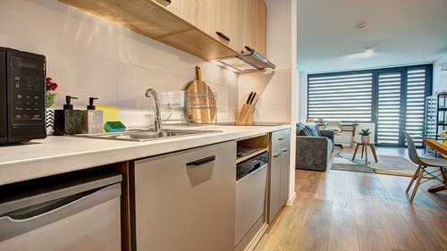 College Flat 7 Flat Manager Booking
