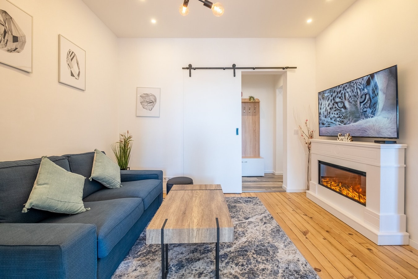 Bright Apartments – 2 Bedroom 13 Flat Manager Booking