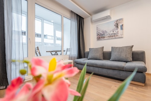 Harmony Suite 18 Flat Manager Booking