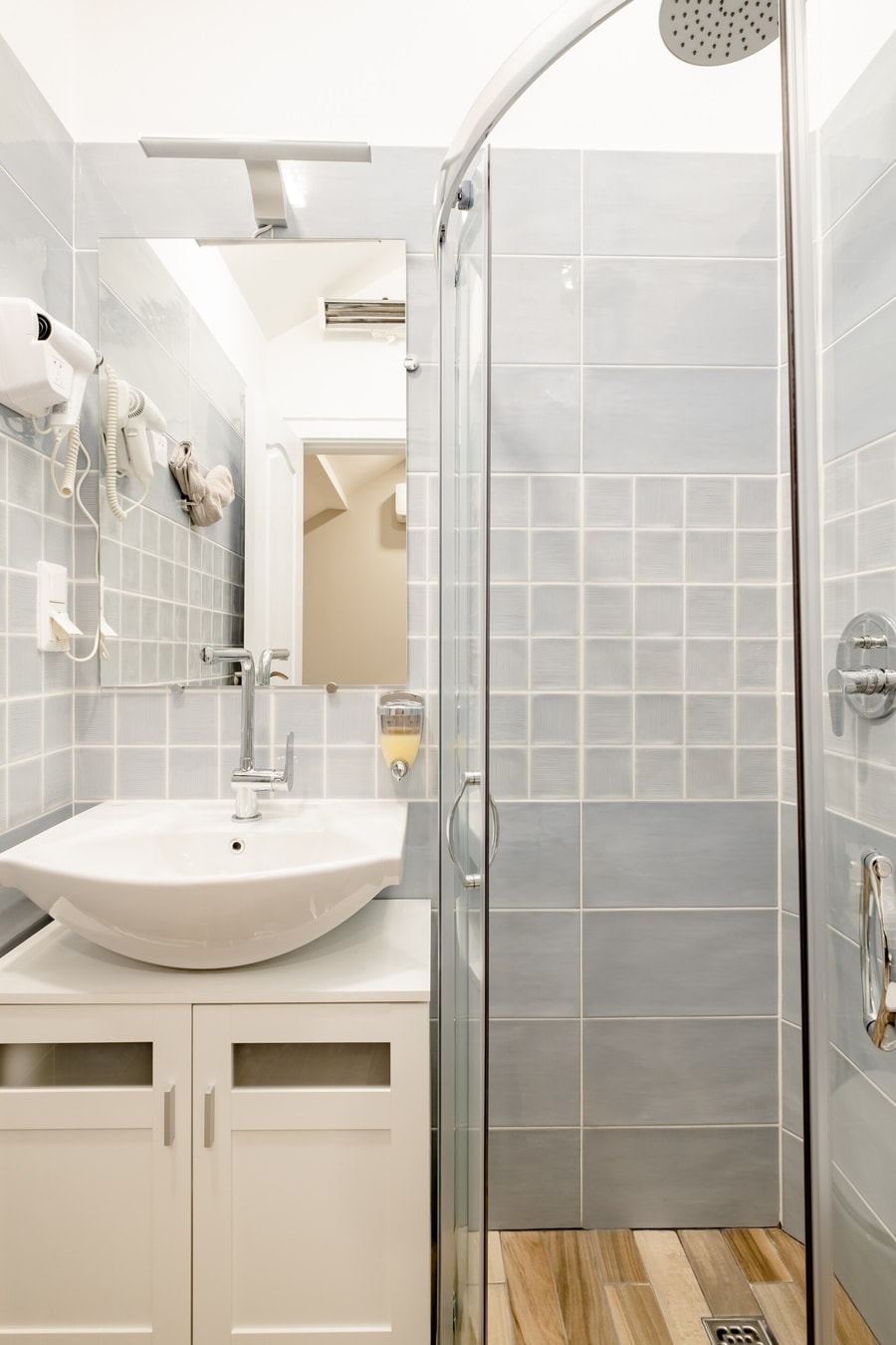 Lofty - 1 bedroom apartment in the heart of Sofia 14 Flat Manager Booking