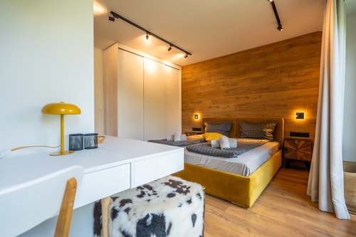 Arte Apartment 51 Flat Manager Booking