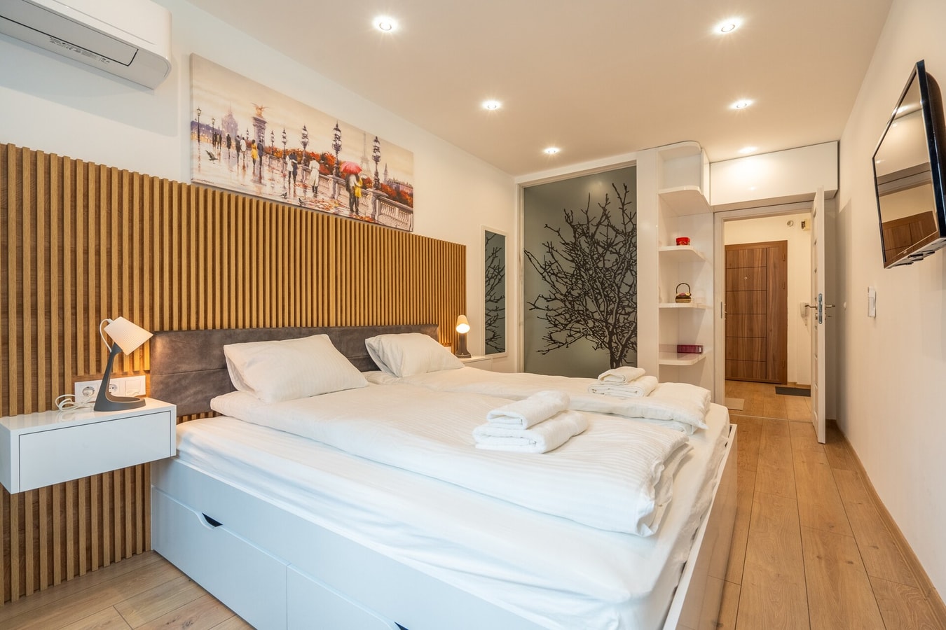Zenith Apartment 23 Flat Manager Booking