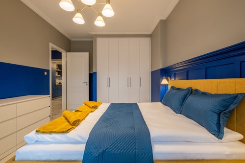Sofia’s Classy Blu -2 Bedrooms 15 Flat Manager Booking