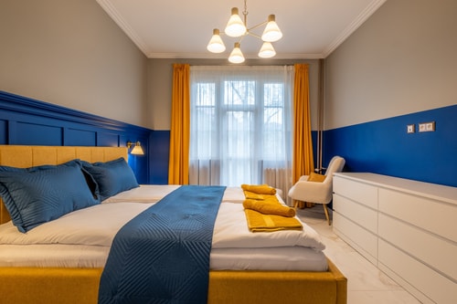 Sofia’s Classy Blu -2 Bedrooms 18 Flat Manager Booking