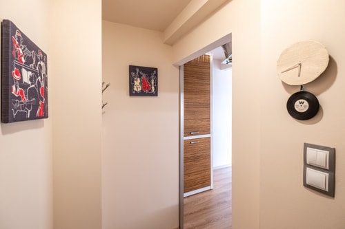 Jazzy · JAZZY off Vitosha Blvd: Feel the Rhythm of Sofia 27 Flat Manager Booking